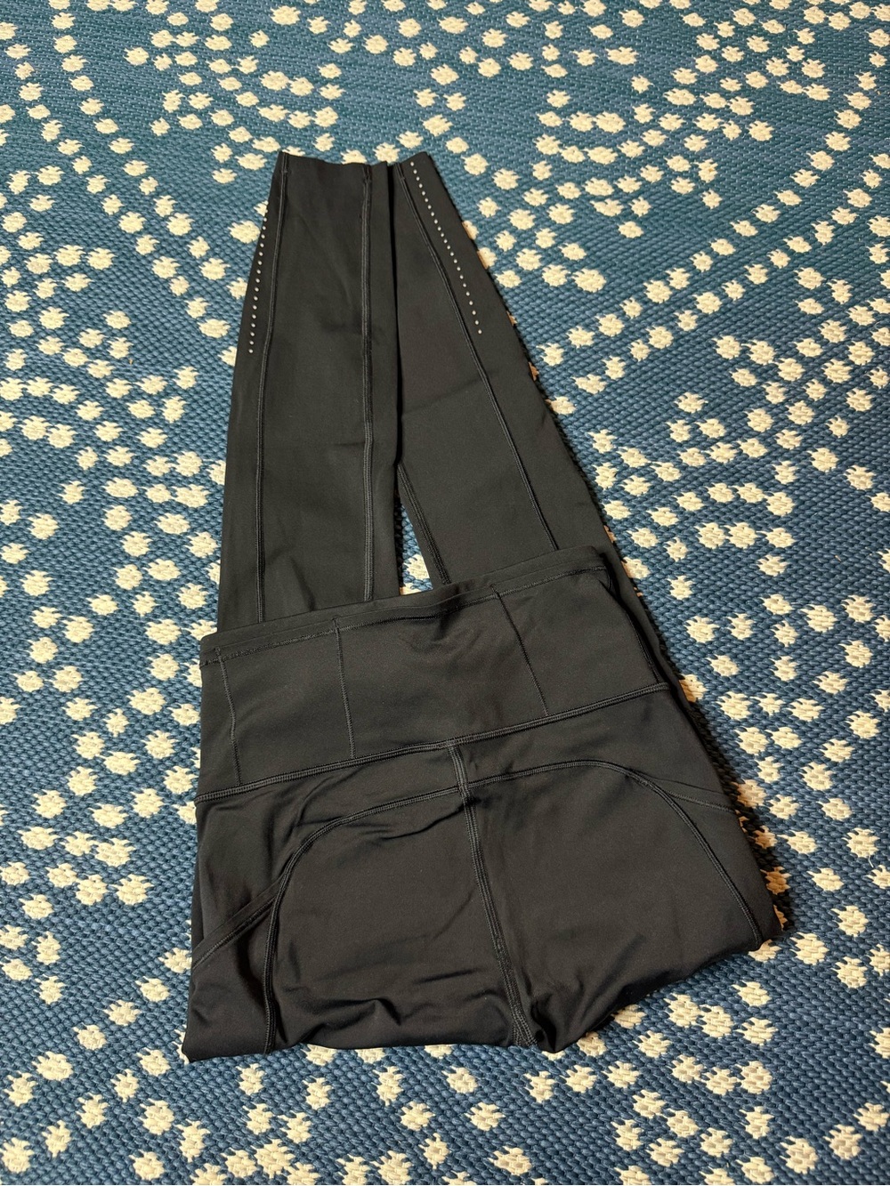 Lululemon leggings size 2